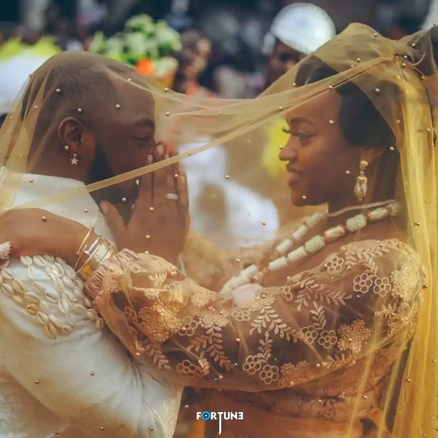 ‘He Is Reaping The Consequences Of His Actions’ – Fan Advises Chioma Not To Forgive Davido