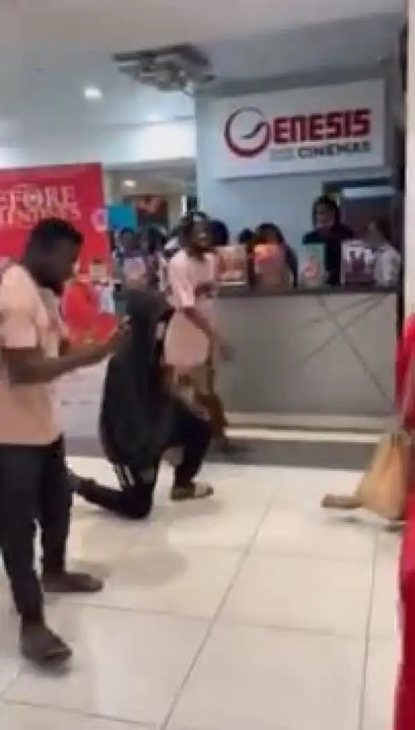 Man Disguises As Singer Portable, Proposes To Random Lady Who Jumped In Excitement (Video)