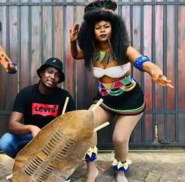 Mr Lenzo – Makhelwane Ft Zama Radebe