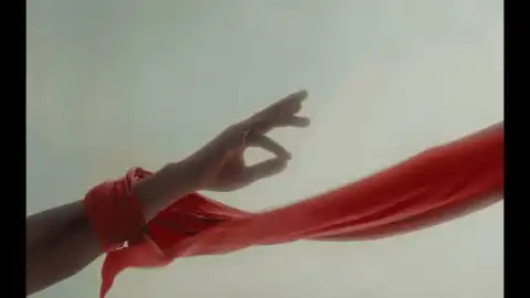 5 Seconds of Summer - Bad Omens (Video)