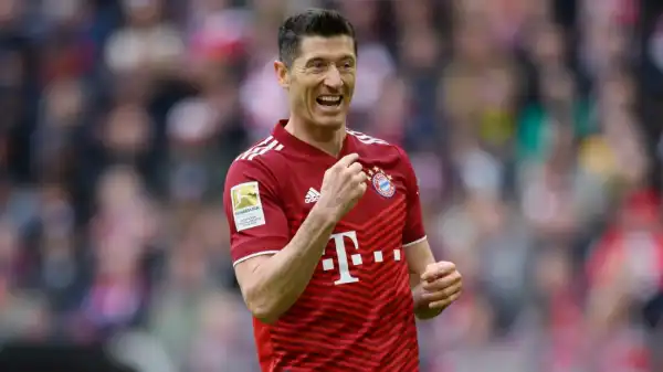 Robert Lewandowski reveals chance meeting with Xavi on holiday