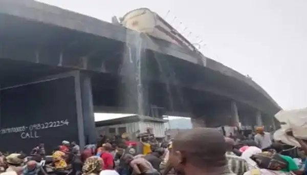 Tincan–Liverpool Bridge: Lagos Police give update on fallen diesel tanker