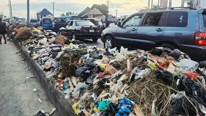 Rivers govt threatens to terminate waste contractors over poor defuse management