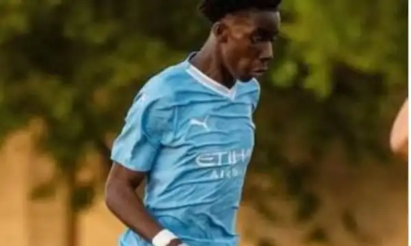 Transfer: Eze leaves Premier League giants, set for Man United move