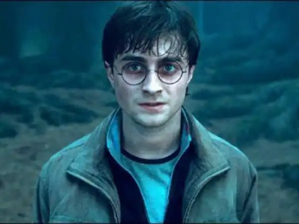 Harry Potter and the Deathly Hallows: Part 1 (2010) (Official Trailer)