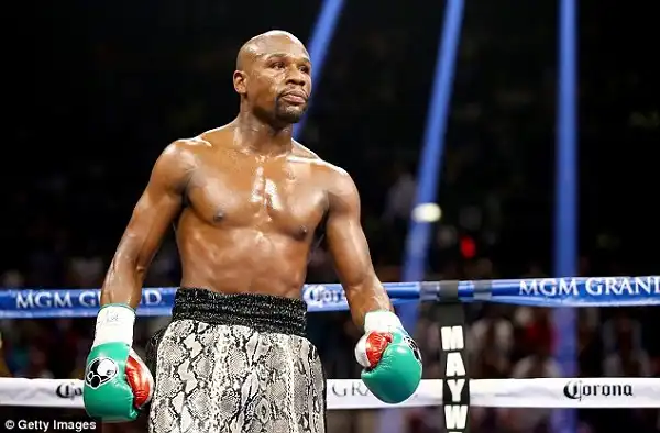 Floyd Mayweather gifts 15-year old son gold Bentley cart for birthday