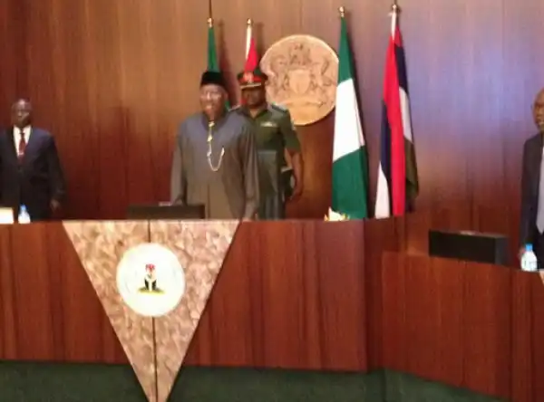 GEJ, Buhari, IBB and other past Nigerian leaders at Council of State meeting