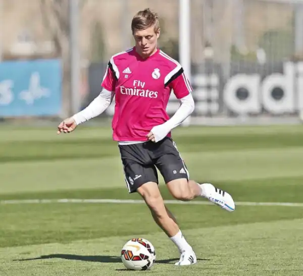 Interesting pic of Real Madrid star, Toni Kroos during training..hehe