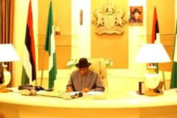 Jonathan offers automatic employment to 164 corps members