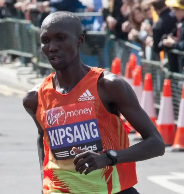 Kenyans Win Men & Women Titles at New York Marathon
