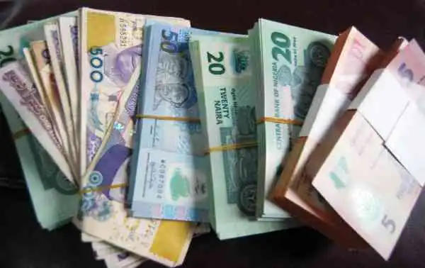 Naira Loses N2 As Buhari Rejects Devaluation