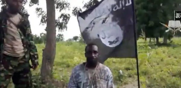 New Video Shows Boko Haram Beheading Nigeria Pilot