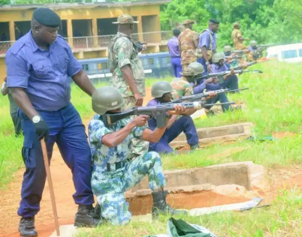 Photo: Nigerian Navy Being Trained On How To Shoot 