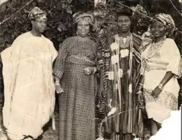 Photo: Obasanjo And Mrs Remi Obasanjo On Their Wedding Day In 1963