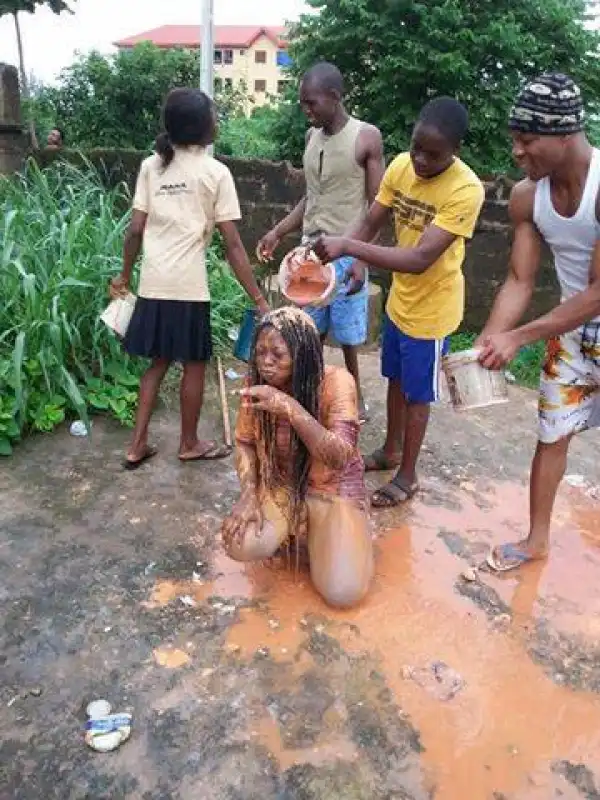 Photo : See A Final Year Student Of Unizik That Just Finish Her Final Degree Exam