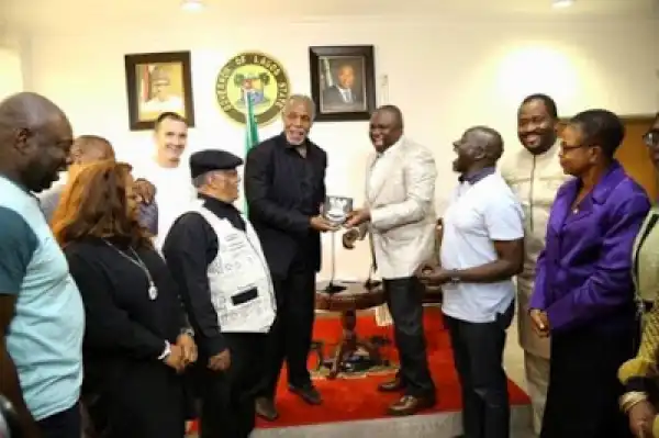 Photos: Governor Ambode Receives Hollywood Actor, Danny Glover, In His Office