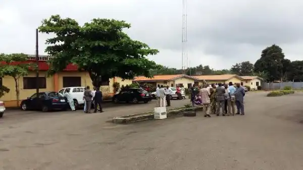 Photos: Ondo State Civil Servants Begin Strike Over Unpaid Salaries