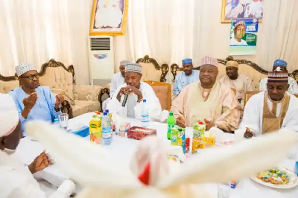 Photos: See How Emir Of Daura Received President Buhari & His Classmate Yesterday 