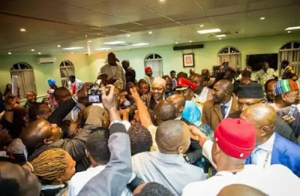 President Buhari Urges Nigerians In South Africa To Be A Good Representatives