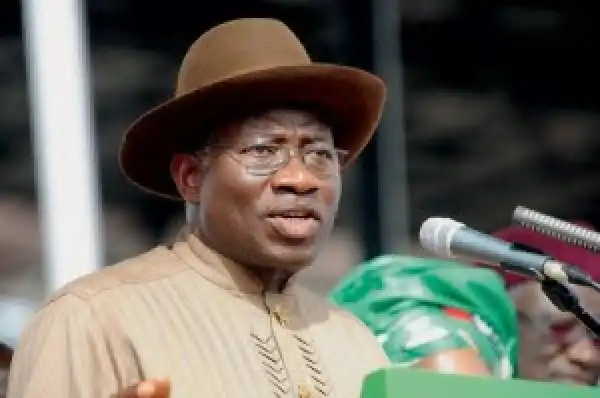 President Jonathan Inaugurates Defence Radio 107.7FM