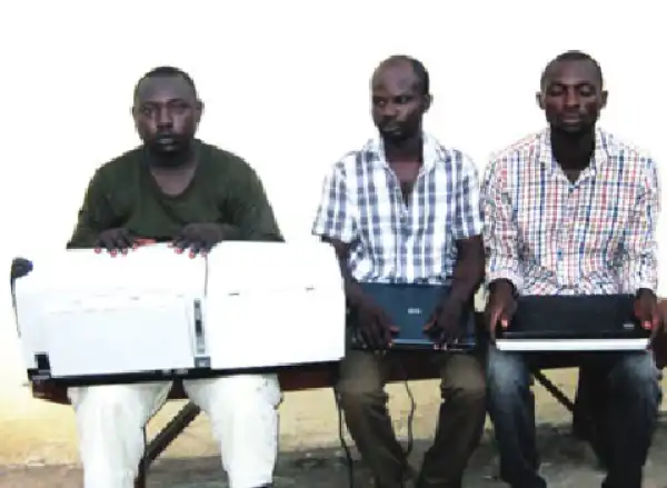 Three Men Syndicate Prints Fake Driving Licence In Lagos