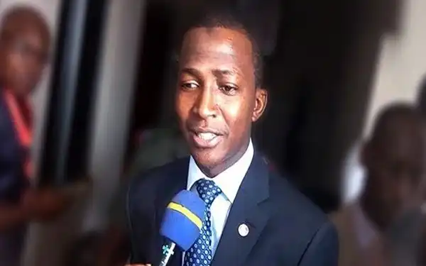 Politicians Are Stockpiling Old Notes To Buy Votes – EFCC Chairman Speaks