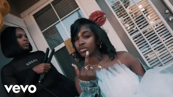 Mia Ariannaa - What Was I Thinking? (Video)