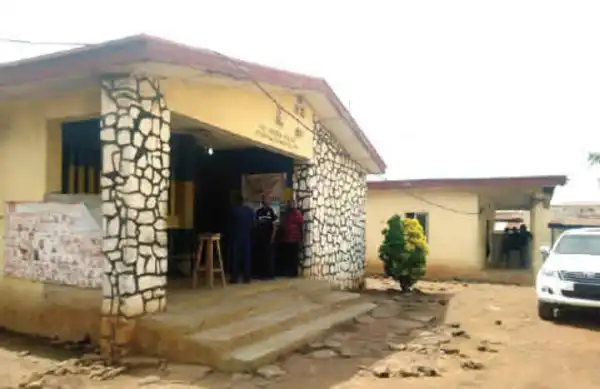Mob Attack Police Station, Kill 13 Suspected Bandits (Read Full Details)
