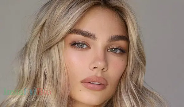 Biography & Career of Maja Kravarusic