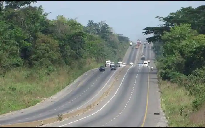 JUST IN!!! One Dead, Another Injured In Osun Road Crash
