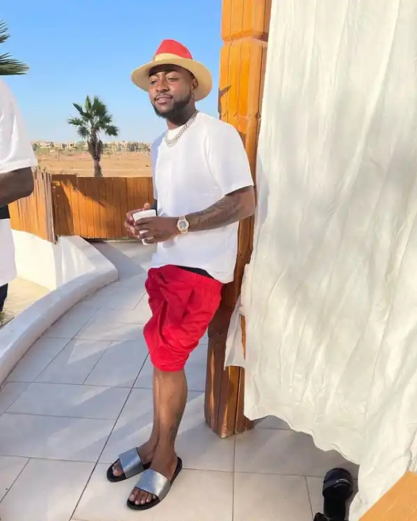 How Davido Bought New Car For A Random Taxi Driver - Lady Narrates