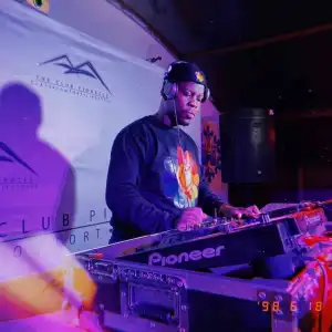 DJ Stoks – Room 8 Mix