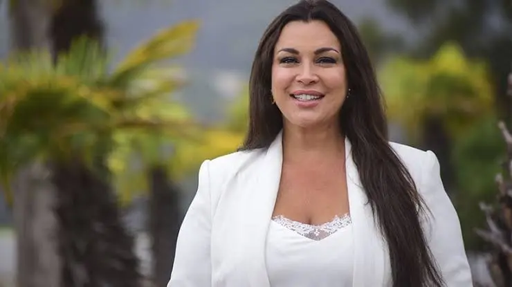 Biography & Career Of Marlen Olivari