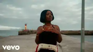 Gyakie - fire on the mountain (Video)