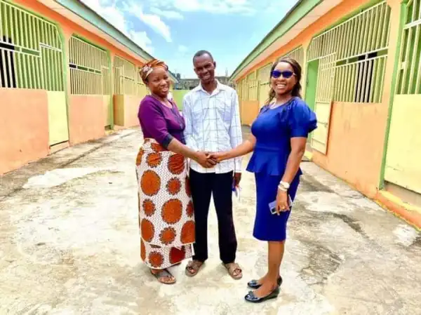 Apostle Chibuzor Hands Over DEBORAH ESTATE To Deborah Samuel