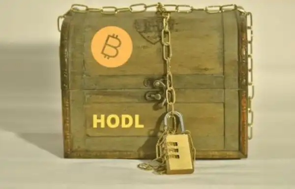Nearly 70% Would HODL Bitcoin if it Drops Below $3K: Twitter PollNearly 70% Would HODL Bitcoin if it Drops Below $3K: Twitter Poll