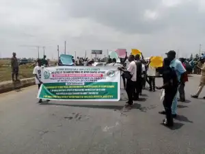 Students protest ‘disappearance’ of LASU graduate, Quadri Ogunbode