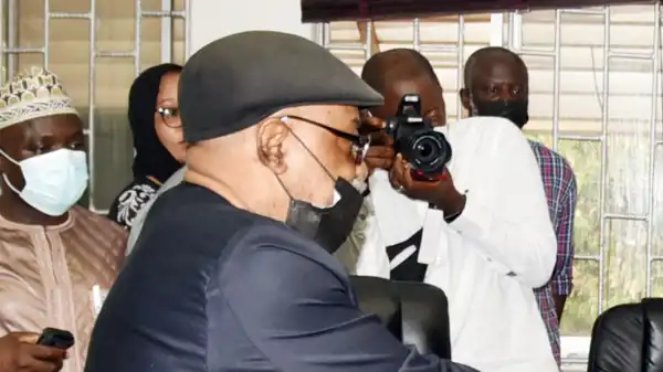 ASUU, FG parley to ward off looming strike