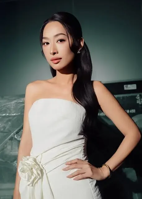 Biography & Career Of Quỳnh Thy