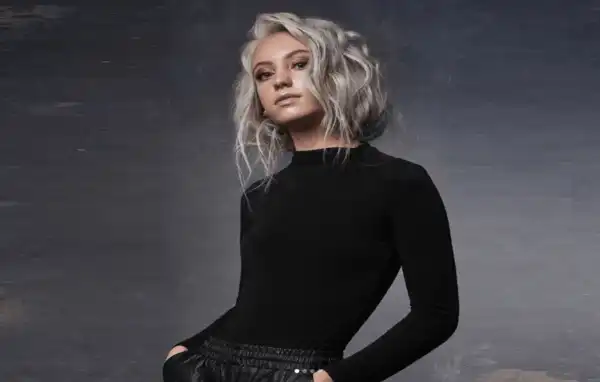 Net Worth Of Riley Hubatka