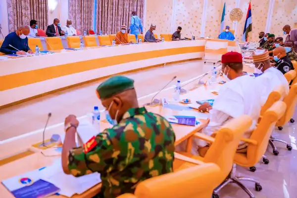 Buhari To Security Chiefs: I’m Not Ready To Leave Office A Failure