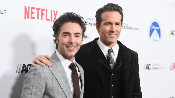 Boy Band: Ryan Reynolds to Star In & Produce Comedy Movie