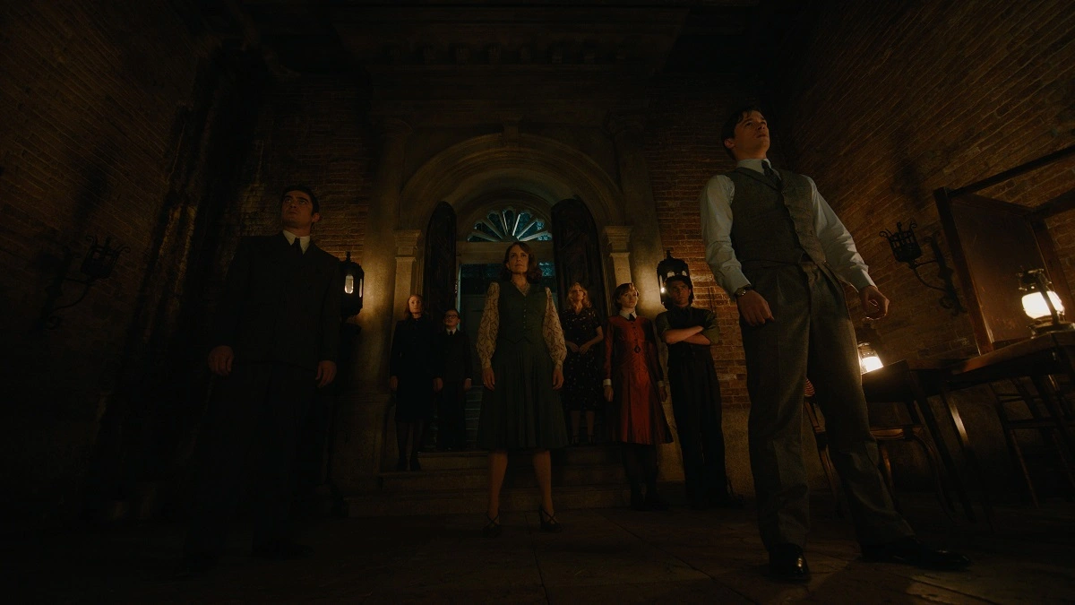 A Haunting in Venice Trailer Previews Ghostly Mystery