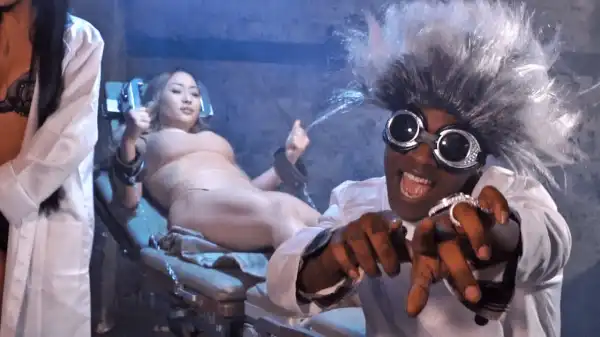 UnoTheActivist – Night Mode Ft. 2gramCam (Music Video)