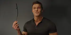 Reacher’s Alan Ritchson to Lead New Adventure Movie From Minecraft Writers