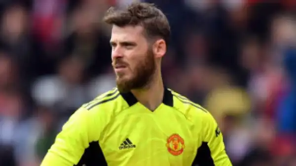 Man Utd boss Solskjaer coy on De Gea vs Henderson plans