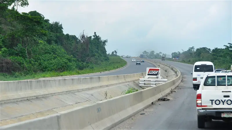 7 die,18 injured in Lagos-Ibadan road accident