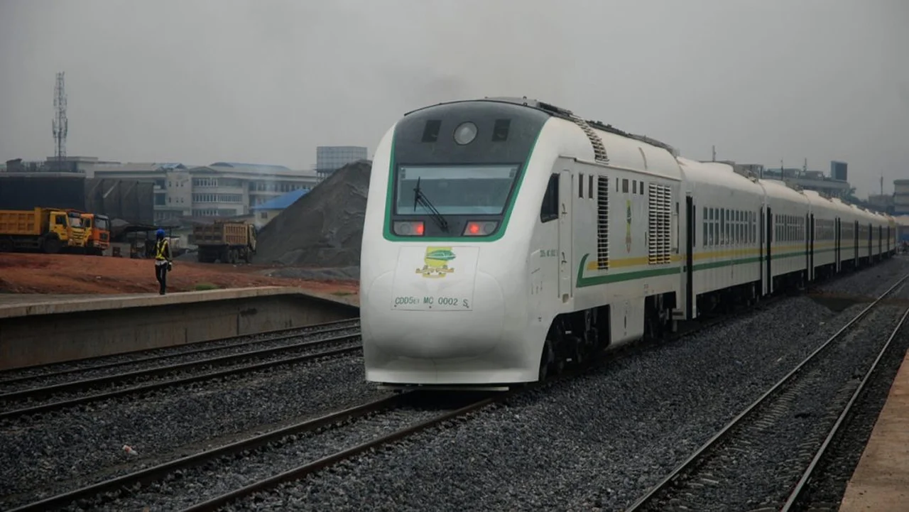 Nigerian government begins reconstruction of Eastern rail line