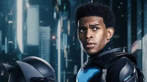 First Look At Camrus Johnson As Batwing In Batwoman Season 2