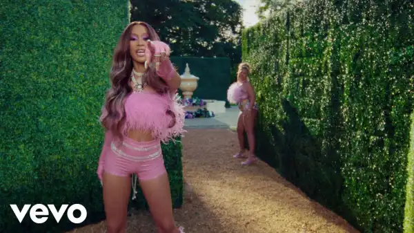 Lakeyah ft. Latto - Mind Yo Business (Video)